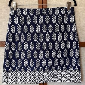 Talbots Navy and White Abstract Leaf Floral Print Lined Mini Pencil Skirt